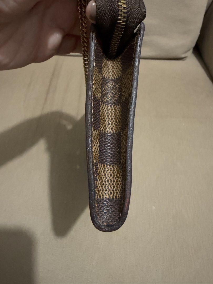 Louis Vuitton Mini Pochette DE (Category: Luxury Bags & Wallets) located in Valenzuela. Submitted by eande_manila (Listing ID 1470547924, Image 2). Description: Rank A Good condition, no crackings, no open piping, no smell Comes with Entrupy 100% authentic.