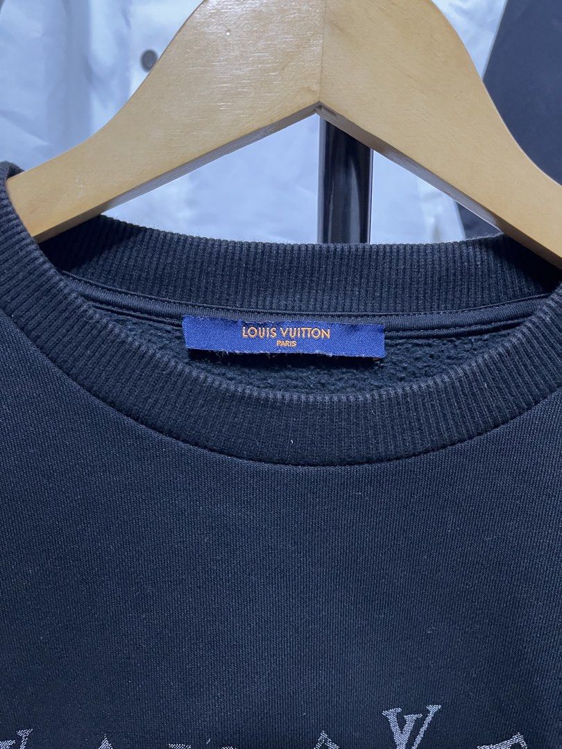 Louis Vuitton Monogram Gradient Black Cotton Sweatshirt (Category: Coats, Jackets and Outerwear) located in Cabuyao City. Submitted by undergroundthrift03 (Listing ID 1470514156, Image 2). Description: LOUIS VUITTON MONOGRAM SWEATER JACKET Brand: Louis Vuitton Dimes: 21 X 25 Colorate: 9.8/10 Condition: 9.8/10 Issue: None Mode of payment: Gcash (Pay now ship now) Mode of shipping: J&t Location: Cabuyao, Laguna.