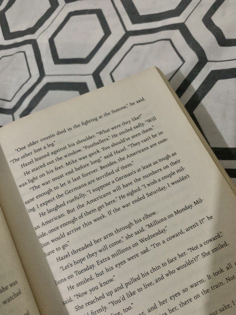 Lovely war by Julie Berry (Category: Storybooks) located in Muntinlupa City. Submitted by ivyxfolklore (Listing ID 1470453488, Image 3). Description: US PAPERBACK.