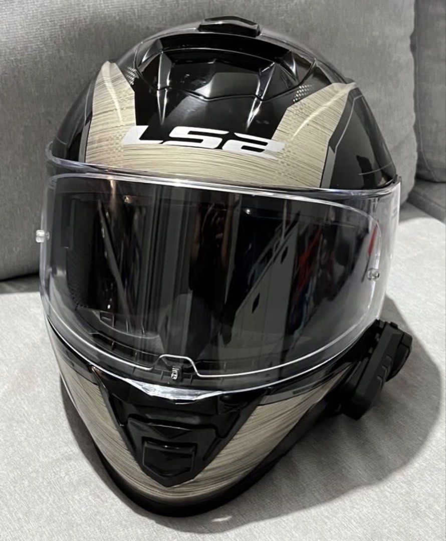LS2 Storm Classy (Category: Helmets and other Riding Gears) located in Pasay City. Submitted by thelittlebelleshop (Listing ID 1470461205, Image 1). Description: Medium In very good condition Benta na lang kasi hindi na nagagamit Intercom not included.