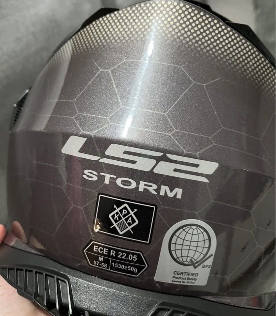 LS2 Storm Classy (Category: Helmets and other Riding Gears) located in Pasay City. Submitted by thelittlebelleshop (Listing ID 1470461205, Image 3). Description: Medium In very good condition Benta na lang kasi hindi na nagagamit Intercom not included.