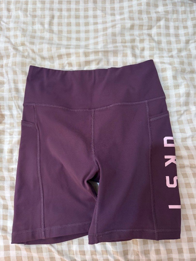 LSKD Rep Ultra High-Rise 6" Short Pockets (Category: Activewear) located in Marikina City. Submitted by pupulapula (Listing ID 1470434293, Image 3). Description: - Brand: LSKD - Color: midnight plum marshmallow - Size: Medium (M) - Features: High-waisted, side pockets, smooth fabric, supportive stitching - Condition: Good as new, used 3x only - Original price: 78 USD RFS: too many sports clothes.