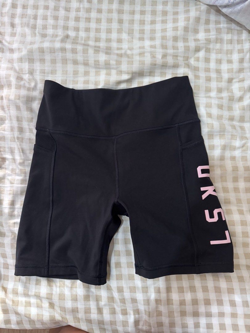 LSKD Rep Ultra High-Rise 6" Short Pockets (Category: Activewear) located in Marikina City. Submitted by pupulapula (Listing ID 1470434794, Image 3). Description: - Brand: LSKD - Color: black pink rose - Size: M - Fit: High waist - Features: Convenient side pockets on both sides - Condition: good as new, used 2x only Original price: 78 USD RFS: too many sports clothes.