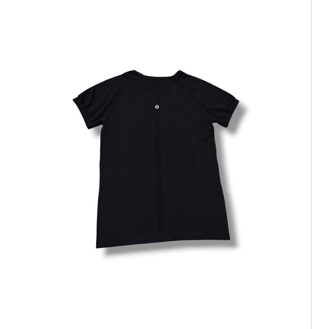 Lululemon Drifit Top (Category: Activewear) located in Bulacan. Submitted by sanjisthrift (Listing ID 1470537211, Image 1). Description: Size Small to Medium Women’s Width 17 Length 25.5 Excellent Condition 9/10.