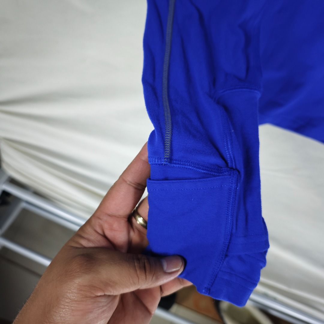 Lululemon Men's Surge / Cross Chill Half-Zip Technical Running Pullover / Size XL (Category: Activewear) located in Antipolo. Submitted by canadafindss (Listing ID 1470528971, Image 3). Description: Visit & Follow Canada Finds for more premium thrift, streetwear, vintage, techwear, activewear, and branded finds from Canada 🇨🇦 More items posted regularly: https://www.carousell.ph/u/canadafindss Lululemon Men's Surge / Cross Chill Half-Zip Techni