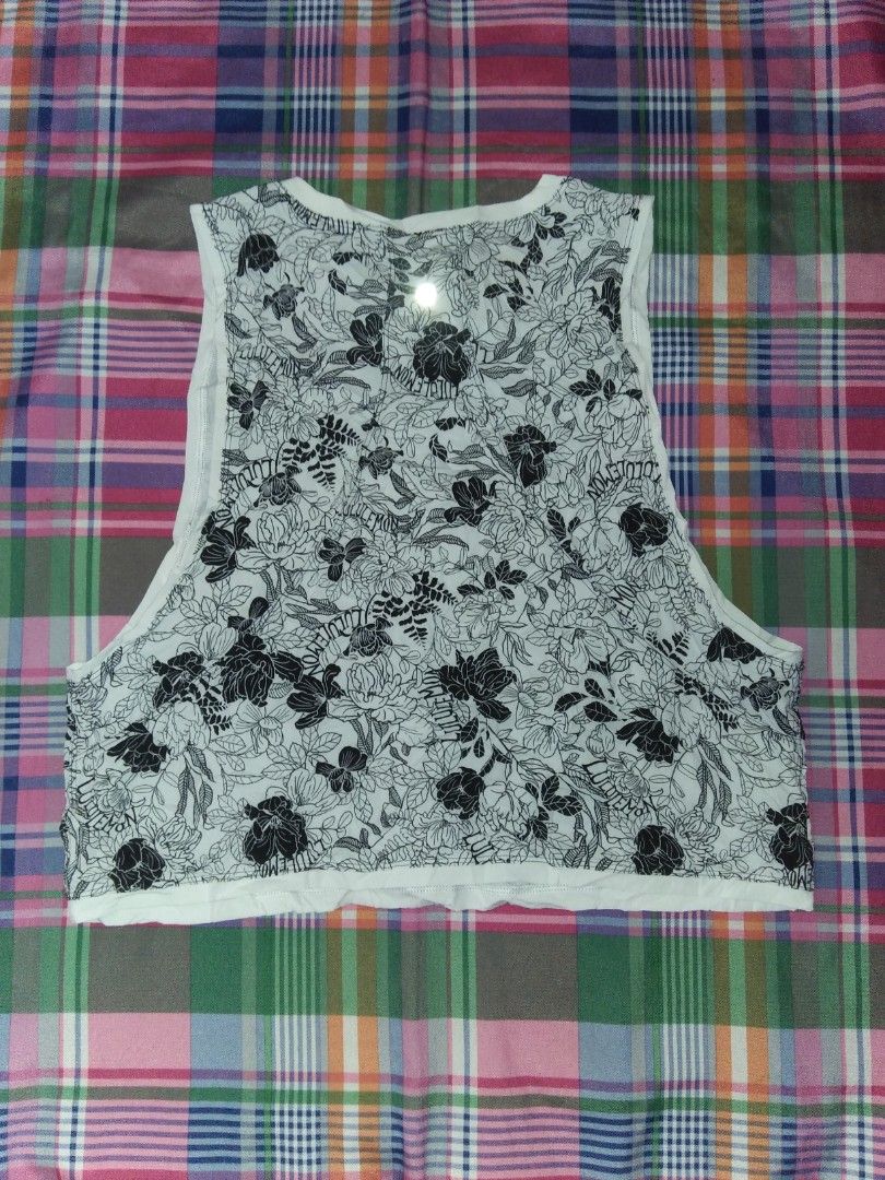 Lululemon Muscle Love Tank Top (Category: Activewear) located in Cebu City. Submitted by imbapicker (Listing ID 1470484595, Image 2). Description: LULULEMON MUSCLE LOVE TANK TOP SIZE 10 EXCELLENT CONDITION NO ISSUE 750 +SHIPP DM IF INTERESTED 📩 LOCATION LAPU-LAPU CITY.
