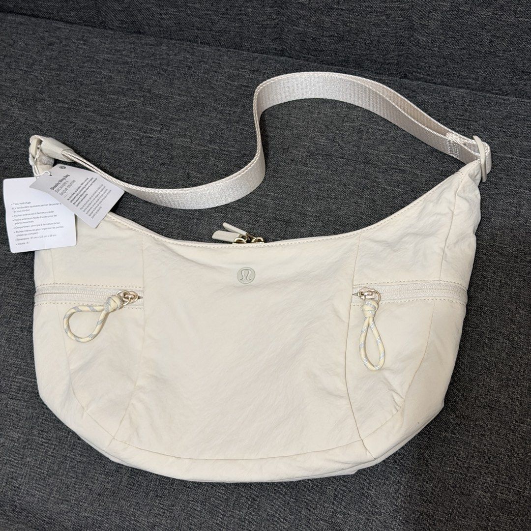 Lululemon Slouchy Bag 6L (Category: Cross-body Bags) located in Manila. Submitted by happy_icedmatcha (Listing ID 1470531244, Image 1). Description: authentic lululemon slouchy bag 6l 🍋 ✨ 1 pc available on hand and ready to ship! 🇯🇵 purchased through a japan pasabuy (extra order) 📦 on hand and ready to ship 💌 first come, first served!.