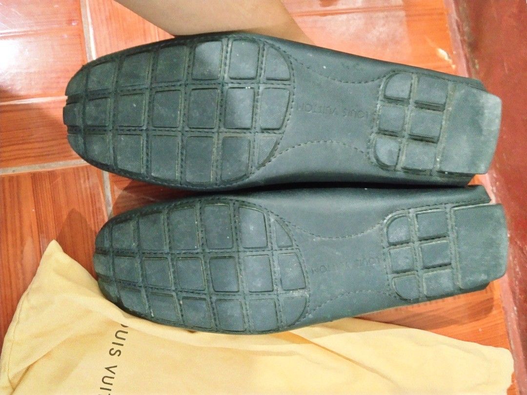 LV Loafers with dustbag (Category: Dress Shoes) located in Manila. Submitted by yanzel_cloud (Listing ID 1470449858, Image 3). Description: UK 5 qc area.