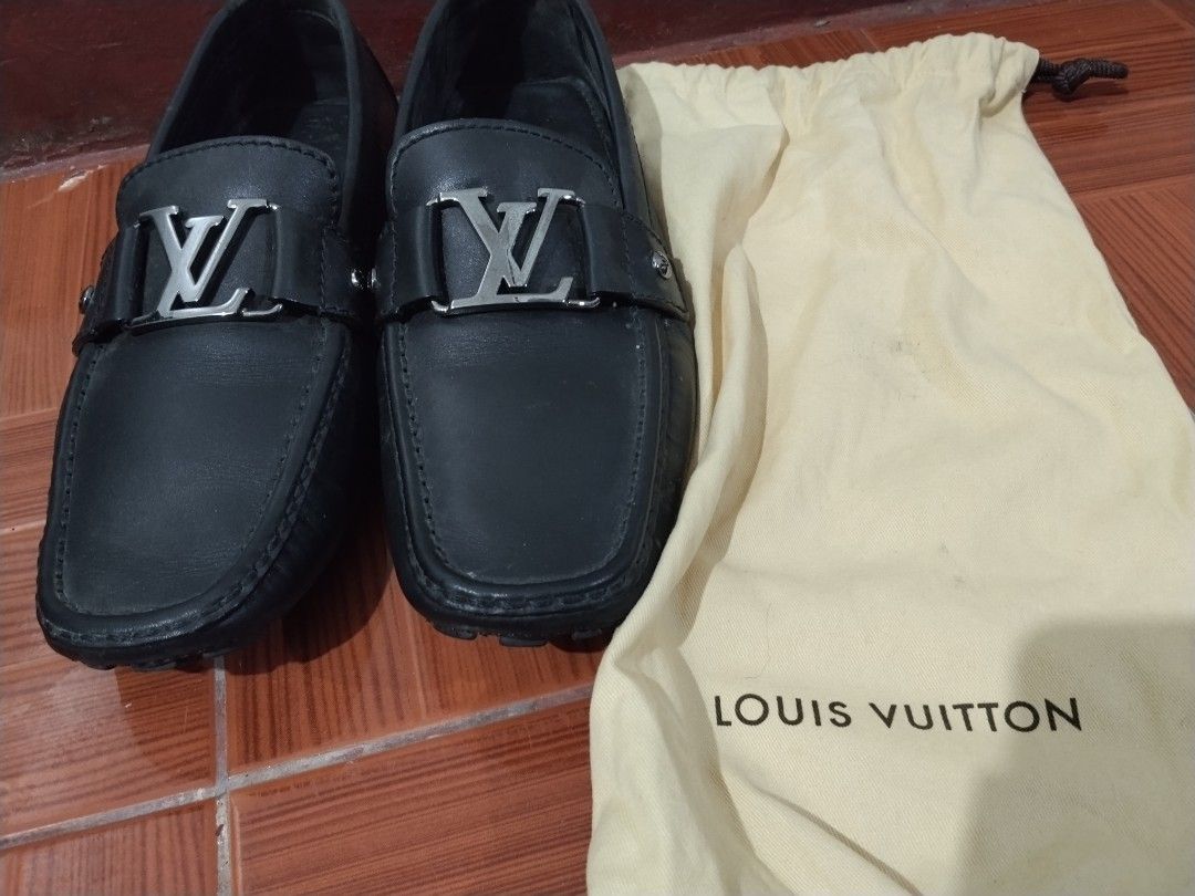 LV Loafers with dustbag (Category: Dress Shoes) located in Manila. Submitted by yanzel_cloud (Listing ID 1470449858, Image 2). Description: UK 5 qc area.