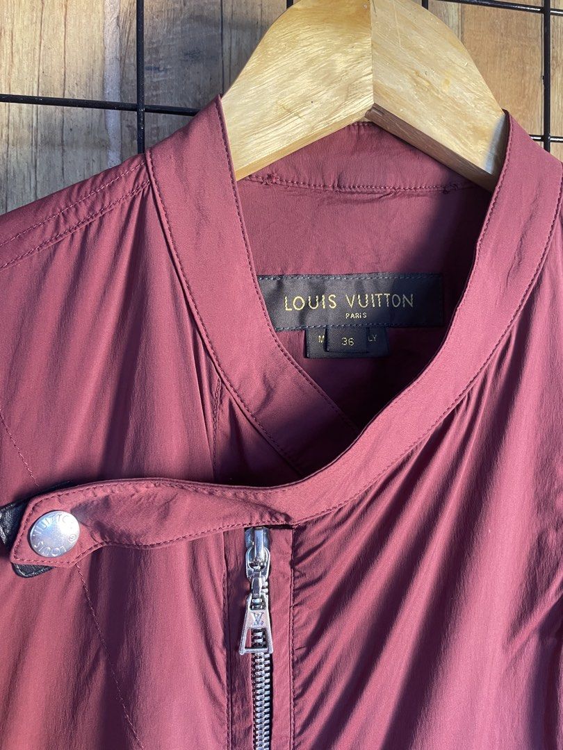 LV nylon trench coat (Category: Coats, Jackets and Outerwear) located in Pateros City. Submitted by toogood.mnl (Listing ID 1470524291, Image 2). Description: Lv trench coat W-21 L-33 No issue Excellent condition .