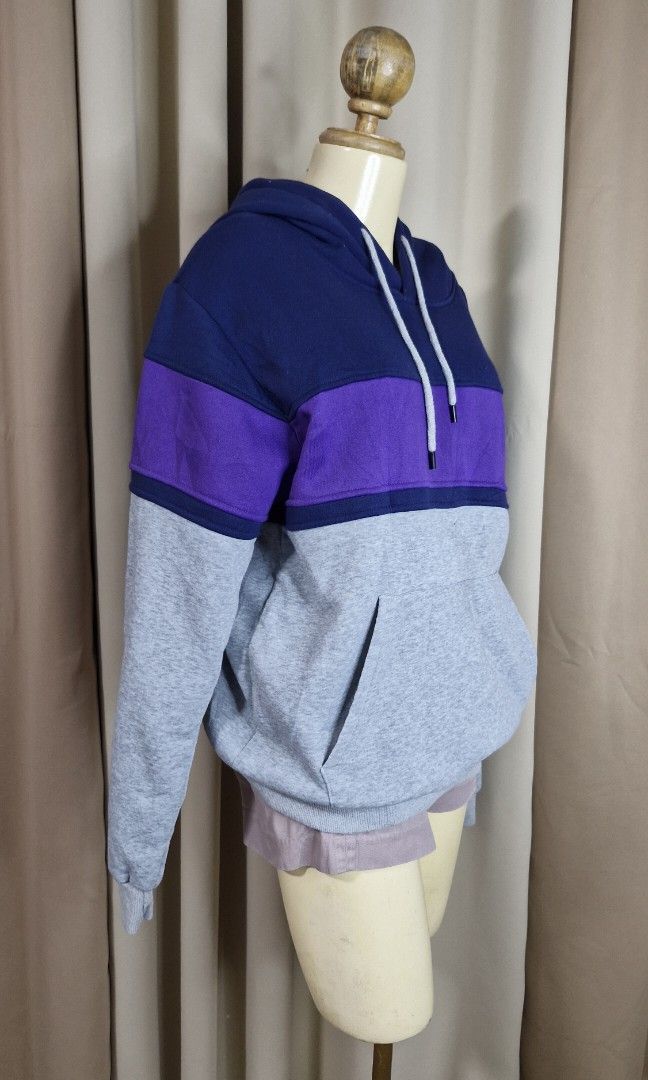 M: Hoody Jacket (Category: Coats, Jackets and Outerwear) located in Calabanga. Submitted by deniseallyson (Listing ID 1470463630, Image 2). Description: .