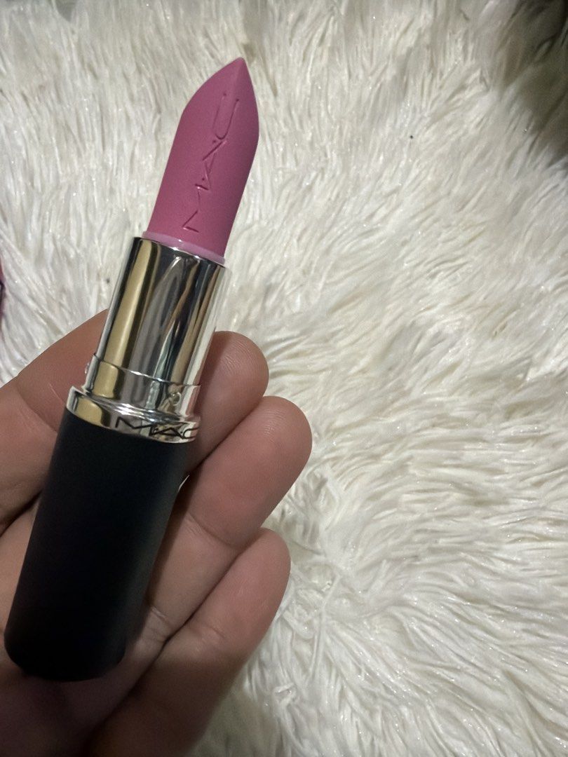 MAC LIPSTICK SNOB MATTE (Category: Makeup) located in Pugo. Submitted by caztraine (Listing ID 1470354752, Image 2). Description: Purchase minimum of 5pcs all kind of shades will be free of shipping charge. .