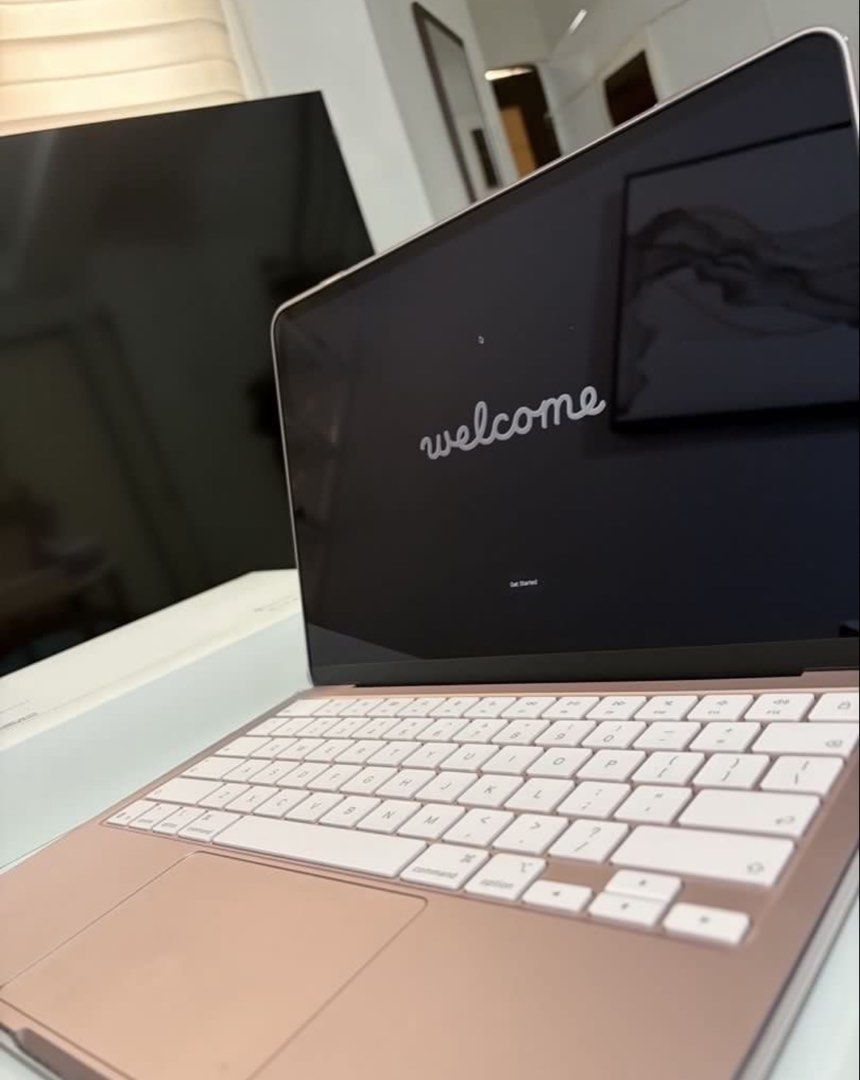 MacBook Neo Blush Pink Like New (Category: Laptops & Notebooks) located in Bulacan. Submitted by buyfromrich (Listing ID 1470540995, Image 2). Description: MacBook Neo Blush A18 Chip 8GB RAM 256GB SSD Like new 40 cycle count 100% battery capacity Complete with box, charger, receipt showing purchase. Rfs: Just bought for the color. Nanawa ako agad. Firm on the price! Lowballers can go elsewhere Brand new is at 40K ++ Free silicon case like new Fre