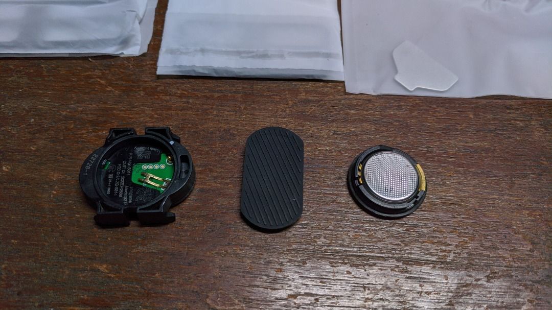 Magene S314 Speed/Cadence Sensor Dual Mode Sensor (Category: Bicycles) located in Manila. Submitted by rvnebon_ (Listing ID 1470526049, Image 2). Description: 📍 Limay, Bataan • Includes sensor, battery cap, rubber pad, and mounting accessories as seen in photos • Dual mode connectivity (ANT+ / Bluetooth) for bike computers and smartphones • Usage: Ideal for accurately tracking cycling speed or cadence • Easy to install and remove on your bike hu