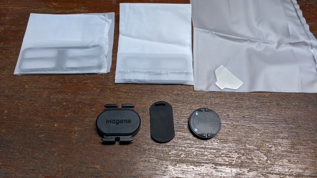 Magene S314 Speed/Cadence Sensor Dual Mode Sensor (Category: Bicycles) located in Manila. Submitted by rvnebon_ (Listing ID 1470526049, Image 1). Description: 📍 Limay, Bataan • Includes sensor, battery cap, rubber pad, and mounting accessories as seen in photos • Dual mode connectivity (ANT+ / Bluetooth) for bike computers and smartphones • Usage: Ideal for accurately tracking cycling speed or cadence • Easy to install and remove on your bike hu