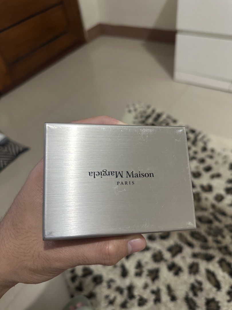 Maison Margiela Card Holder (Category: Luxury Bags & Wallets) located in Nasugbu. Submitted by diornght (Listing ID 1470554922, Image 1). Description: - Cigarette / Card Holder - 10 Card Slots Interior - Minor scratches due to usage.