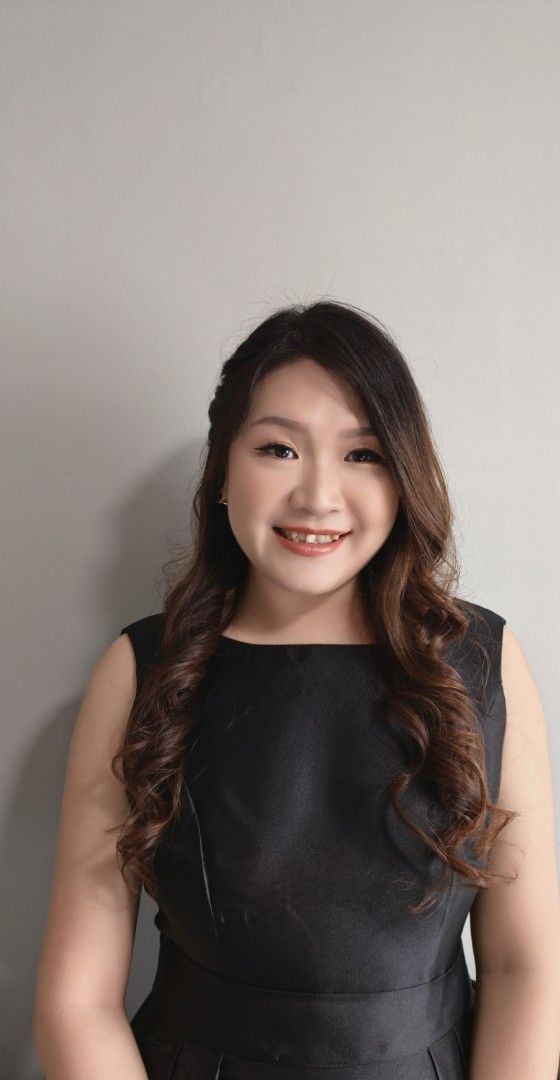 Make up (Category: Makeup) located in Singapore. Submitted by herlyna1984 (Listing ID 1470496572, Image 1). Description: Elegant black sleeveless dress with a fitted bodice and flared skirt. Knee-length with a subtle sheen. Worn just once, dry-cleaned, and fits a UK 10/Medium perfectly. Grab it now for your next night out!.