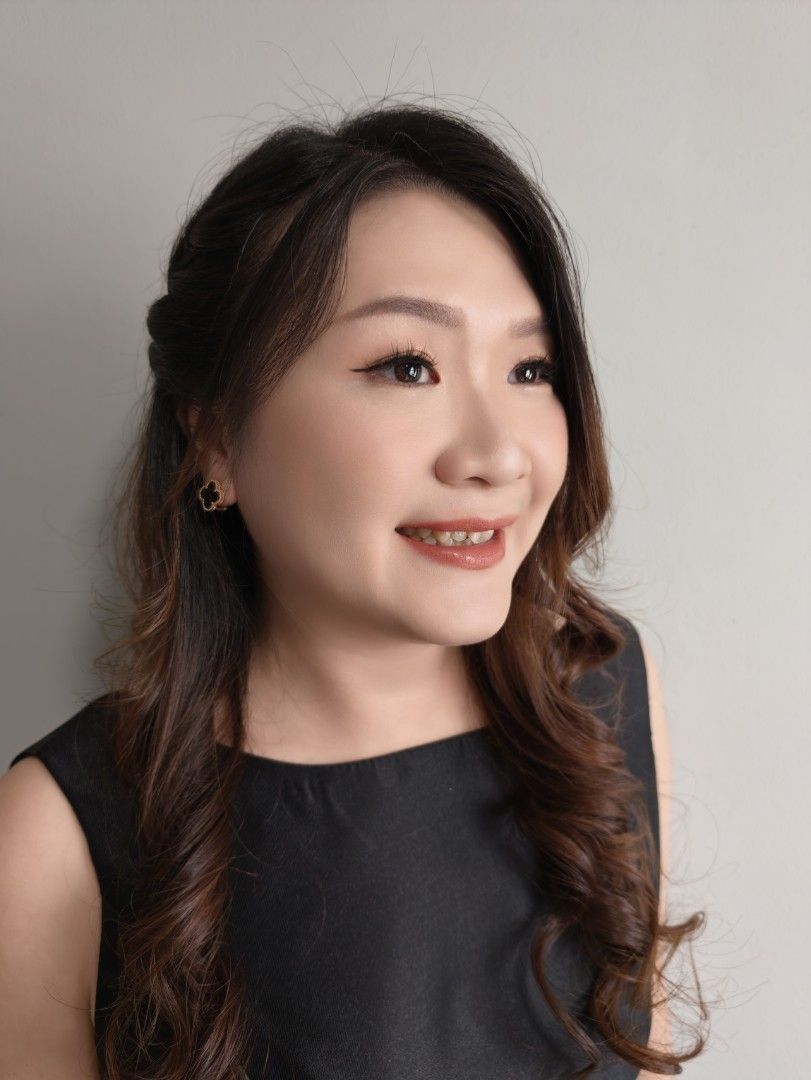 Make up (Category: Makeup) located in Singapore. Submitted by herlyna1984 (Listing ID 1470496572, Image 2). Description: Elegant black sleeveless dress with a fitted bodice and flared skirt. Knee-length with a subtle sheen. Worn just once, dry-cleaned, and fits a UK 10/Medium perfectly. Grab it now for your next night out!.