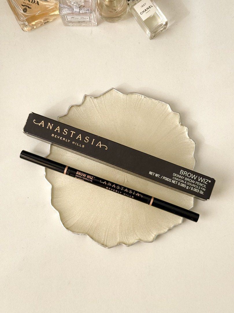 Makeup Bundle 1 (Category: Makeup) located in Taguig. Submitted by kitty.bloom (Listing ID 1470409164, Image 2). Description: 🛒MAKEUP BUNDLE 1 ✮good as new anastasia brow pencil • brandnew ₱1k only!.