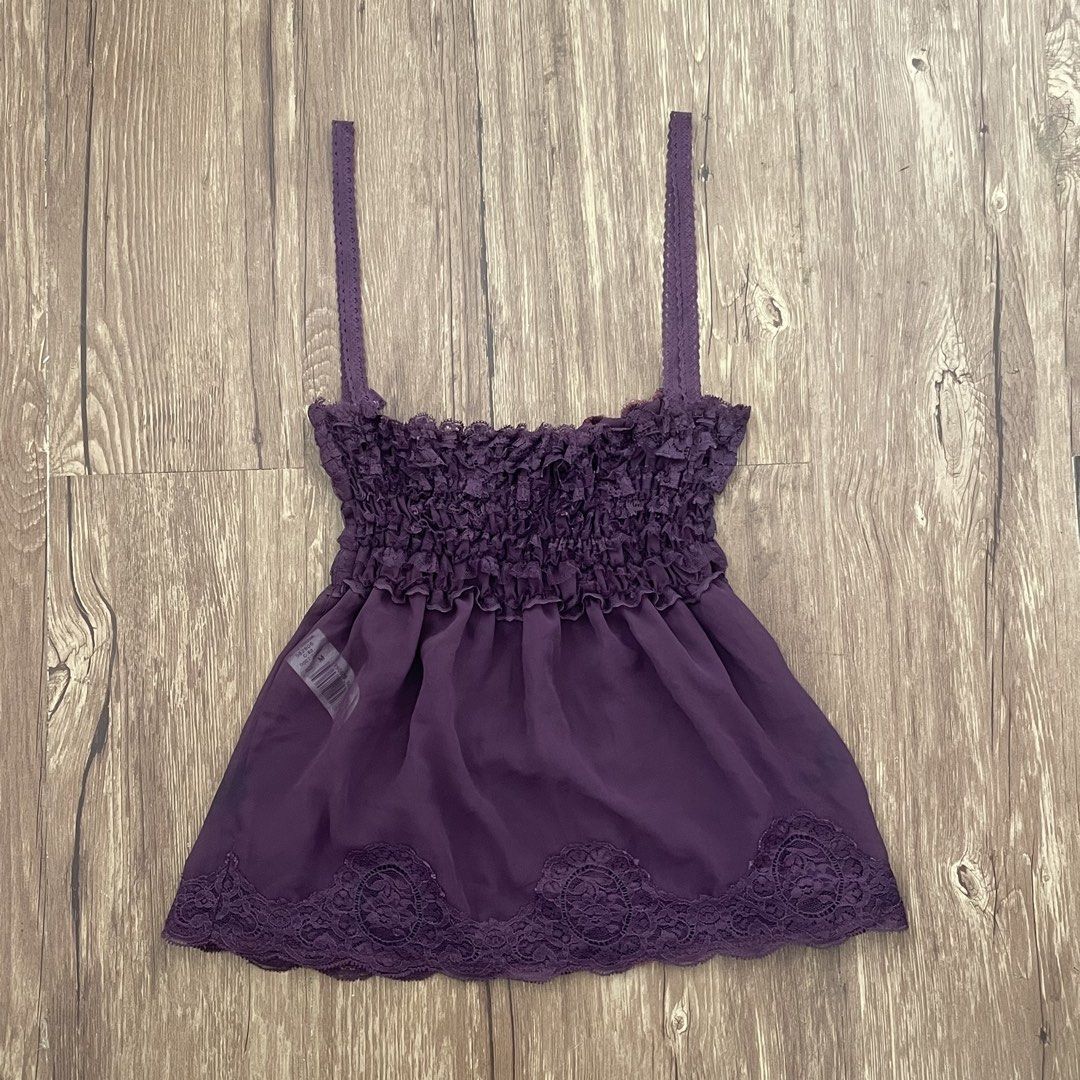 MANGO Camisole Top (Category: Sleeveless) located in Lucena. Submitted by kyotisnow (Listing ID 1470354267, Image 1). Description: Medium on tag (can fit XS to S) - Never been used - See through.