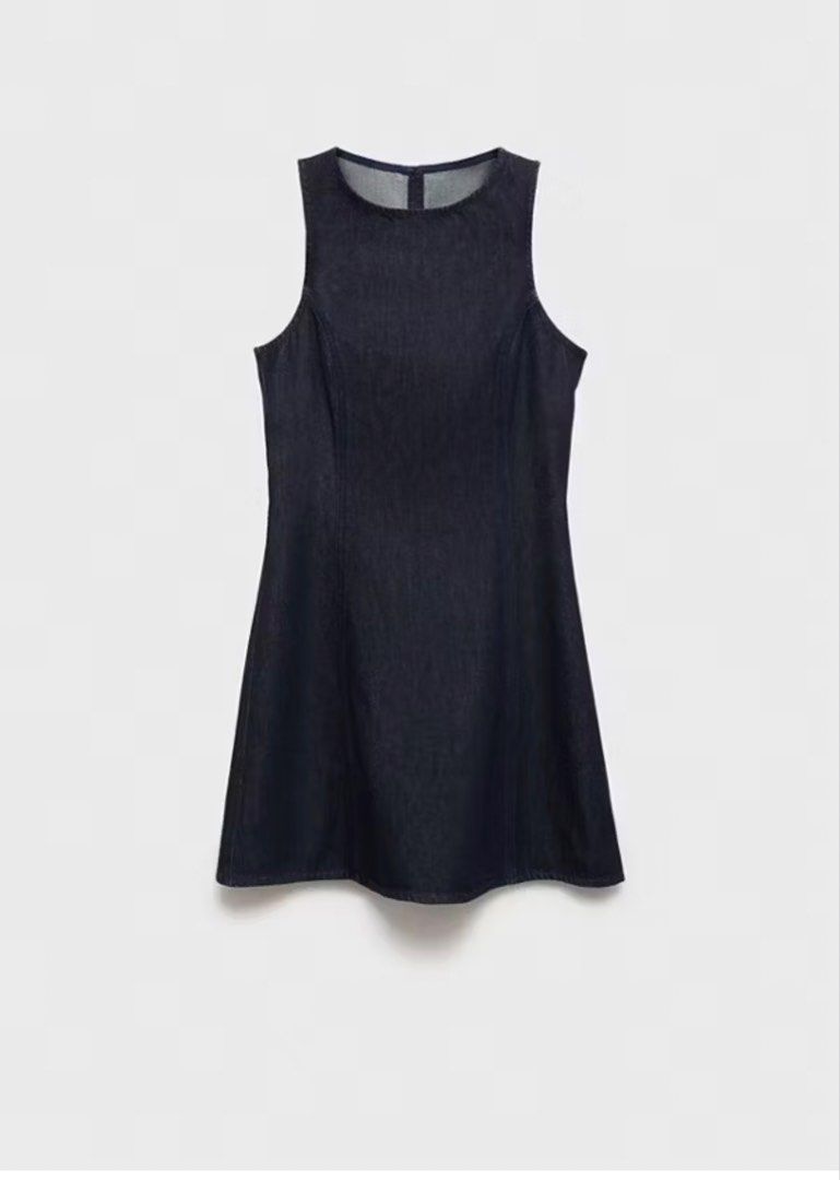 Mango Denim Dress (Category: Dresses) located in Muntinlupa City. Submitted by itsrosecloset (Listing ID 1470474750, Image 1). Description: .
