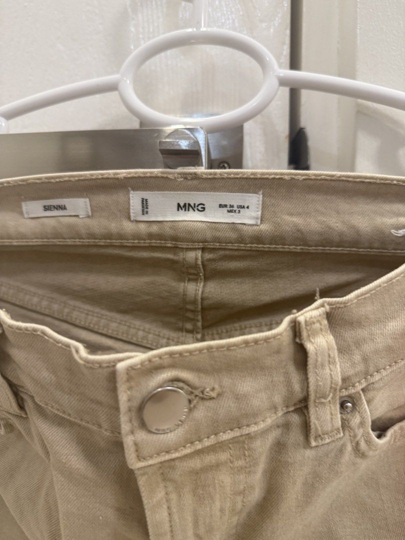 MANGO straight brown jeans (Category: Jeans) located in Manila. Submitted by bella_boo (Listing ID 1470531818, Image 2). Description: have to sell by TUESDAY tags 🏷️: subdued edikted brandy melville cotton on zara hnm pull and bear bershka stradivarius .