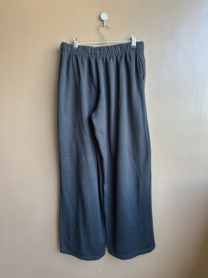 Manifest Offline lounge pants (Category: Other Bottoms) located in Pasig City. Submitted by afterglowpreloved (Listing ID 1470454133, Image 2). Description: .