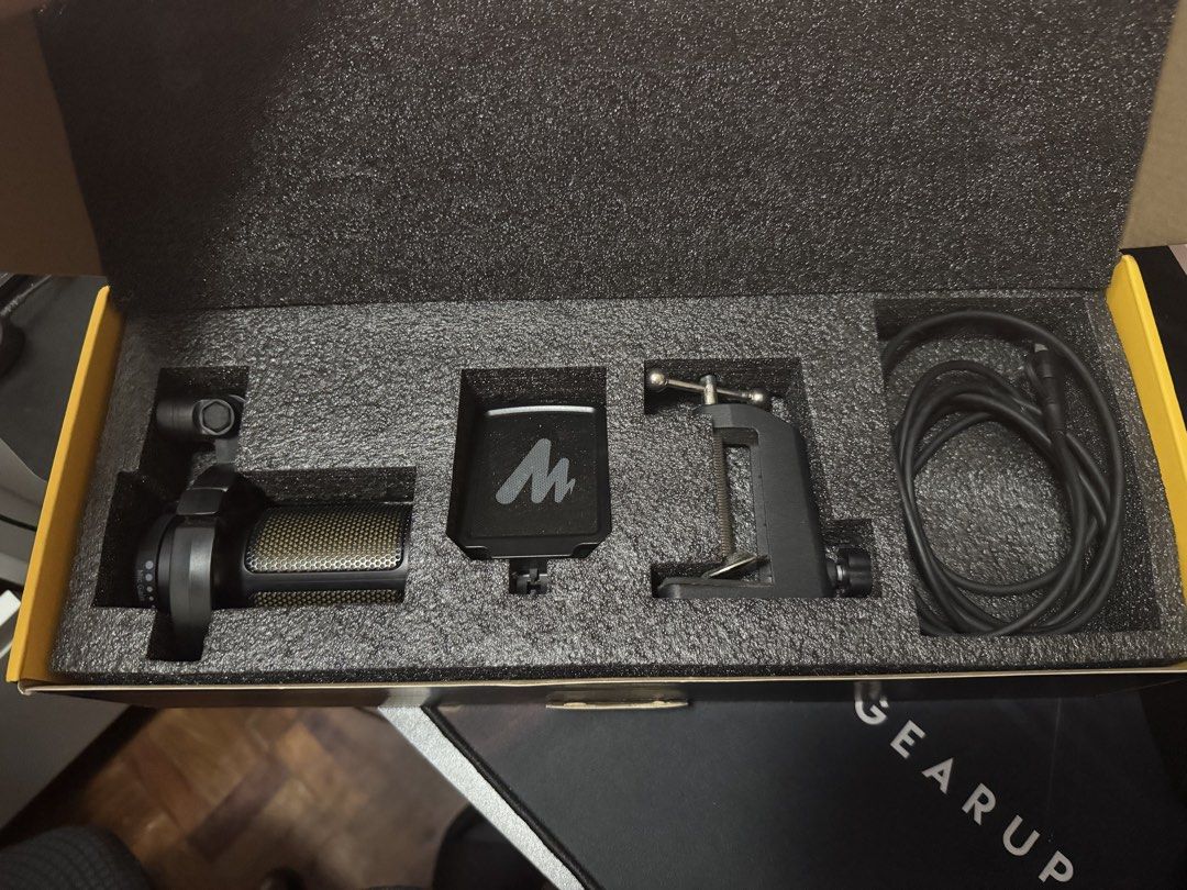 Maono DGM20S Gaming USB Microphone with Boom Arm (Category: Microphones) located in Quezon City. Submitted by buyersellerqcnova (Listing ID 1470385230, Image 3). Description: RUSH SELLING LOWEST VARIANT IN MARKET!!! very slightly nego pass sa barat barely used rfs: need cash 2.6k sa orange app NO ISSUE except for 2 missing shock mount rubber band (can send pics) Description: Maono DGM20S RGB USB Microphone Gaming Mic Condenser Noise Cancelling wi