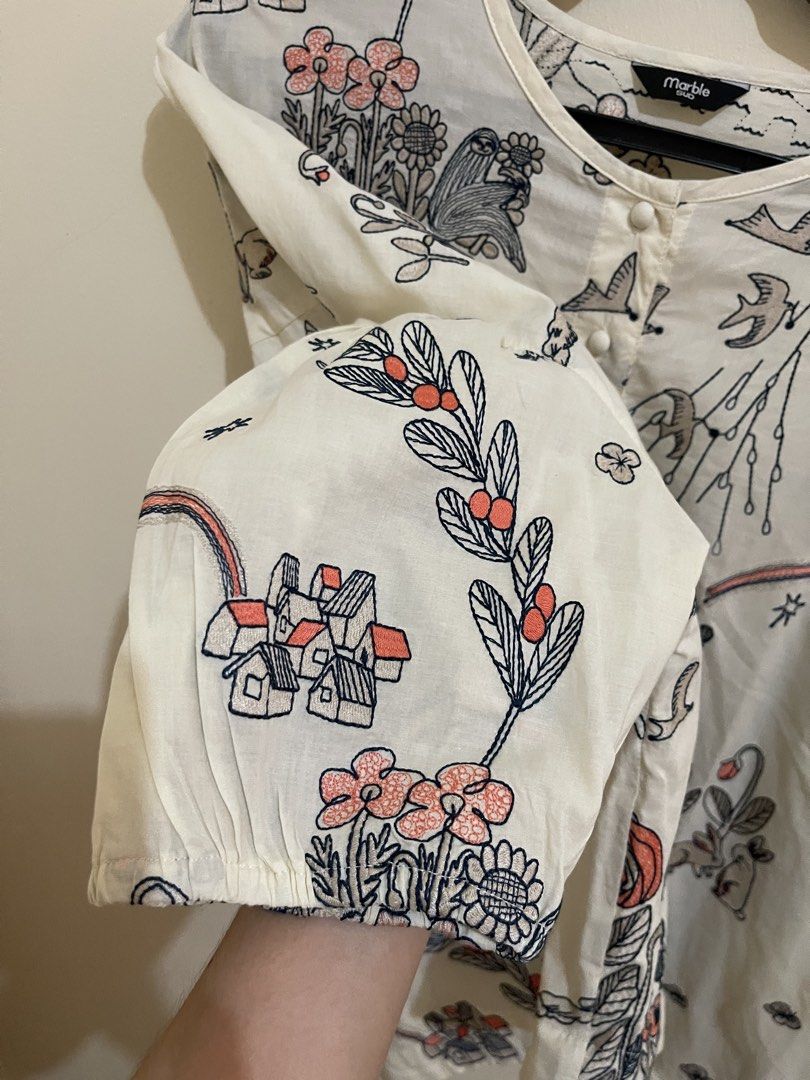 Marble SUD Embroidered Blouse (Category: Blouses) located in San Jacinto. Submitted by lovedbylou.ph (Listing ID 1470397754, Image 3). Description: •beautiful embroidery •free size.
