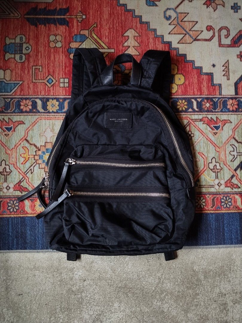 Marc Jacobs Nylon Backpack (Category: Luxury Bags & Wallets) located in Taytay. Submitted by the_vtg_pop-up (Listing ID 1470397137, Image 1). Description: .