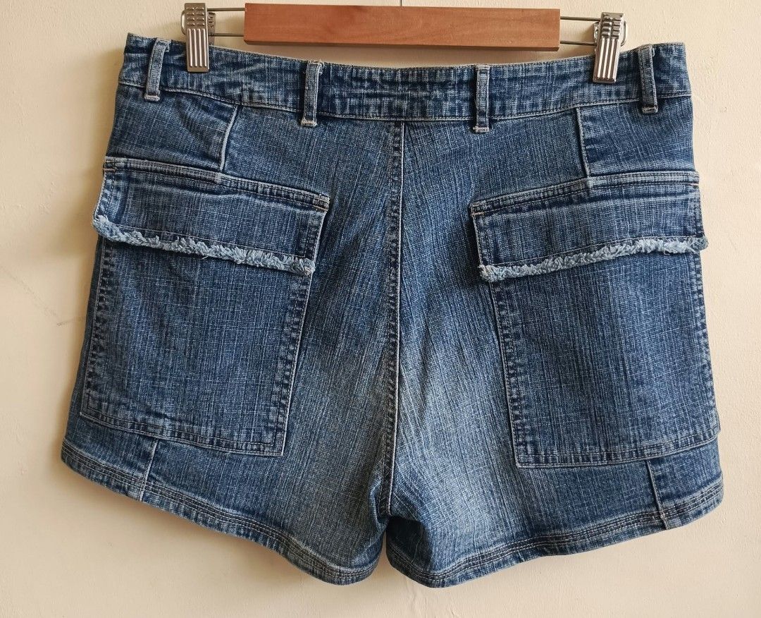 Marithe Francois Girbaud Vintage Denim Shorts (Category: Shorts) located in Cebu City. Submitted by violacloset (Listing ID 1470479629, Image 2). Description: Measurements: waist: 17 waistline 28-32 hips: 19 length: 14 hi waist.