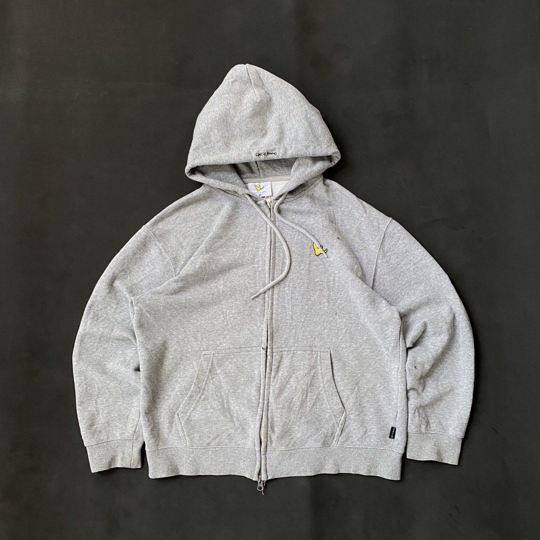 Mark Gonzales (Category: Coats, Jackets and Outerwear) located in Cabadbaran. Submitted by 21stera.ph (Listing ID 1470539863, Image 1). Description: Mark gonzales pull over dual zip up hoodie 24 x 26.