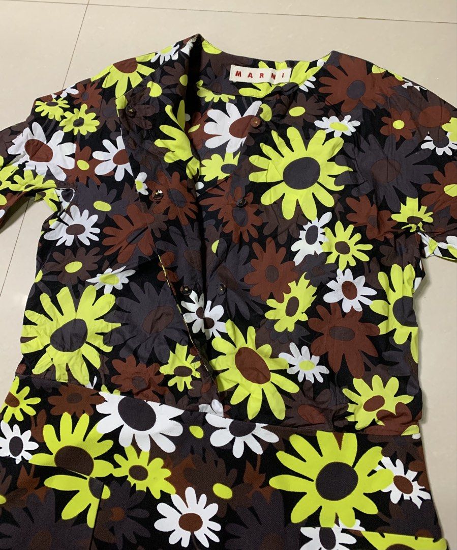 Marni knee-length A-line dress (Category: Dresses) located in Molave. Submitted by mysticbird_38213e (Listing ID 1470518356, Image 2). Description: Good condition Ganda ng details need wash issue : last pic .