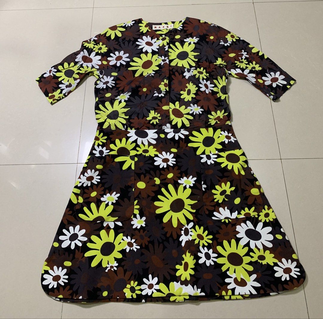 Marni knee-length A-line dress (Category: Dresses) located in Molave. Submitted by mysticbird_38213e (Listing ID 1470518356, Image 1). Description: Good condition Ganda ng details need wash issue : last pic .