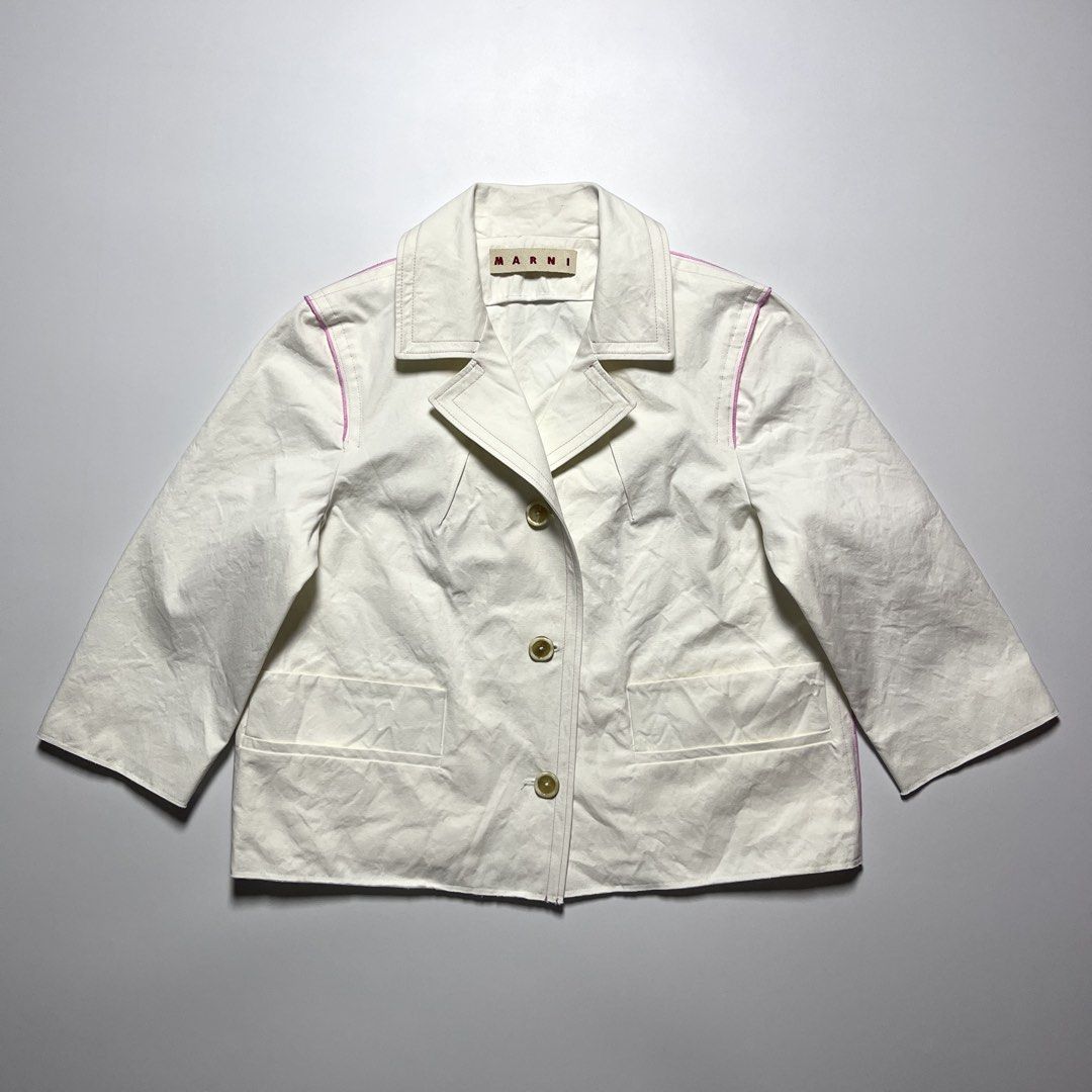 Marni White Denim Blazer with Pink Stitching (Category: Coats, Jackets and Outerwear) located in Cebu City. Submitted by franceuy (Listing ID 1470473605, Image 1). Description: Excellent Condition No Issue W-20 L-22 Color rate: 10/10 Cebu City📍.