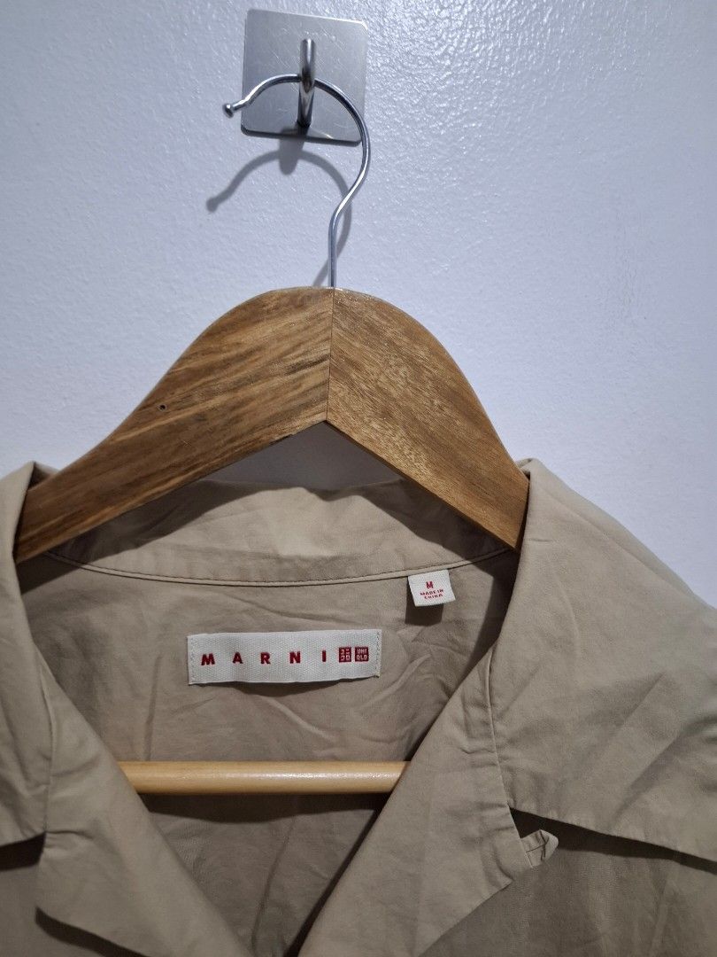 Marni x uniqlo size med oversized (Category: Tshirts & Polo Shirts ) located in Tarlac. Submitted by christopher.24 (Listing ID 1470401338, Image 2). Description: excellent condition legit.