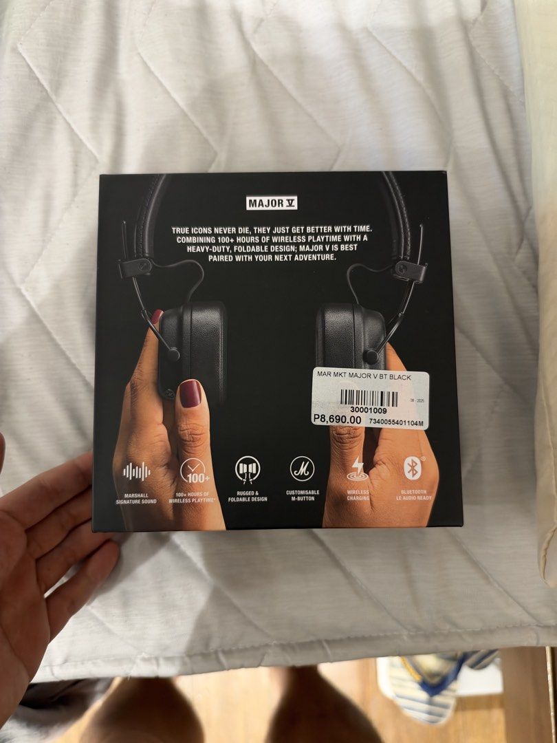 Marshall Major V Wireless On-Ear Headphones Black (Category: Headphones & Headsets) located in San Juan City. Submitted by cheepo917 (Listing ID 1470464446, Image 2). Description: - Model: Marshall Major V Wireless Headphones (Black) - Condition: Brand new, unopened in original packaging with retail store price sticker - Battery Life: 100+ hours of continuous playtime - Charging: Integrated wireless charging supported - Design: Rugged, foldable, 