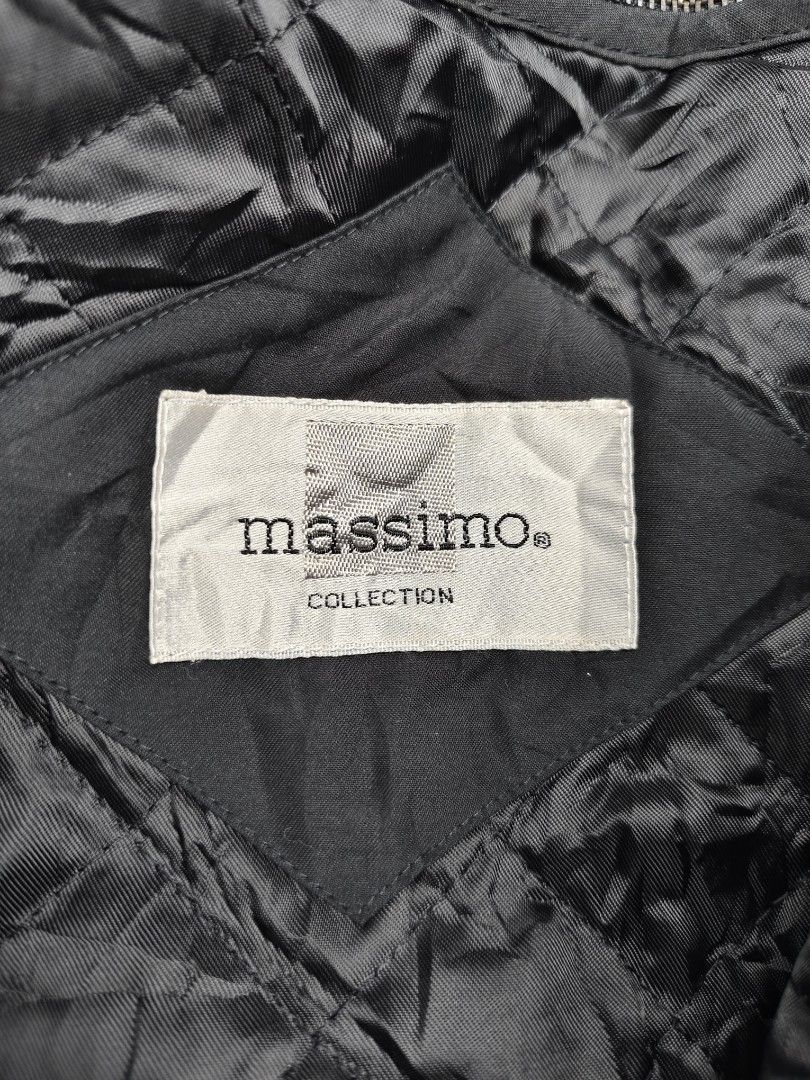 MASSIMO w/detouchable liner jacket (Category: Coats, Jackets and Outerwear) located in Baguio. Submitted by archival_thrifted.ph. (Listing ID 1470461524, Image 3). Description: FOR SALE‼️ .MASSIMO COLLECTION 2 IN 1 JACKET . DETOUCHABLE LINER JACKET . EXCELLENT CONDITION .BEST FIT LARGE .PHP 850 PLUS SF .❌❌ COP/COD .MOP GCASH .COURIER J&T .BAGUIO AREA .DM FOR SURE BUYER TY.