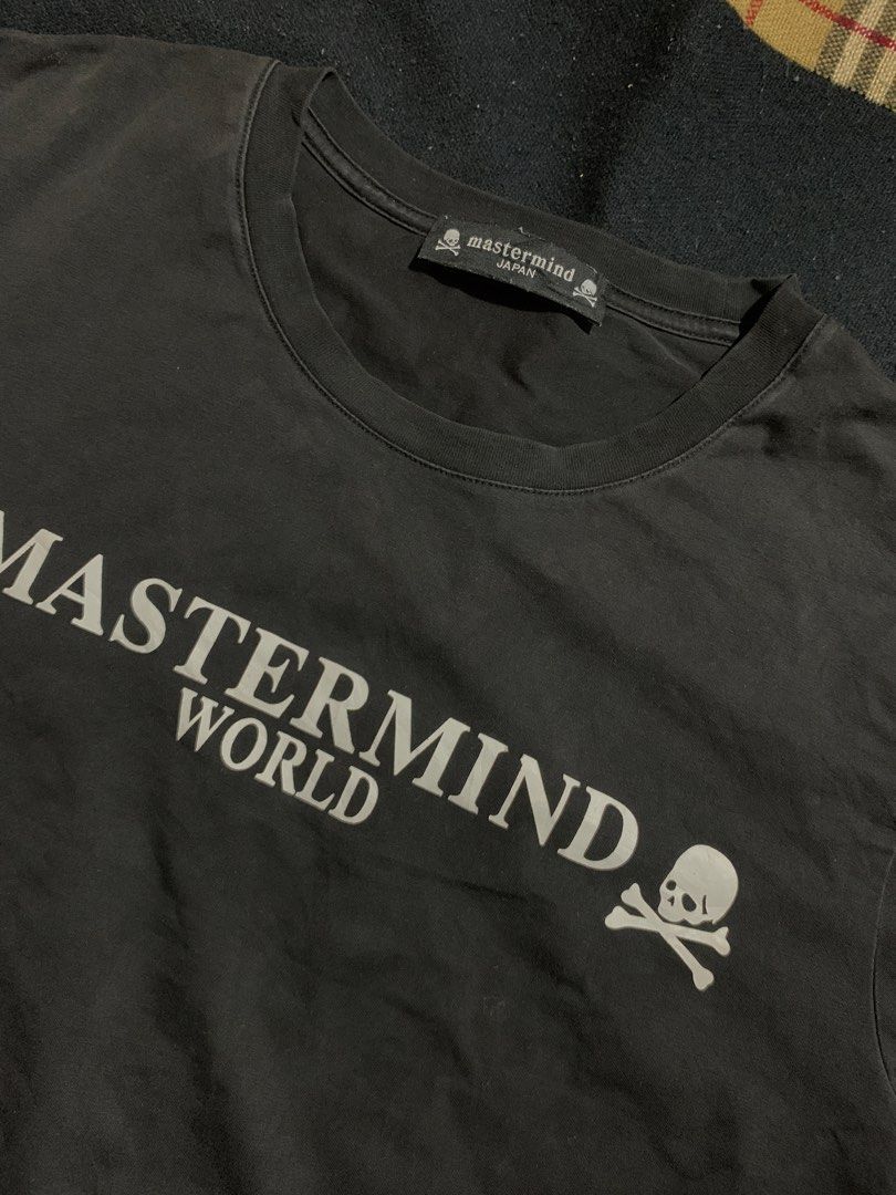 Mastermind World Black Skull T-Shirt (Category: Tshirts & Polo Shirts ) located in Cagayan de Oro. Submitted by chabermz (Listing ID 1470532918, Image 3). Description: - Brand: Mastermind World - Color: Black - Size: Large - Design: Bold white text and skull logo on the front chest, massive circular skull graphic on the back - Details: Classic crew neck, complete with inner brand tags and care label - Style: Premium heavy streetwear piece Dimes W