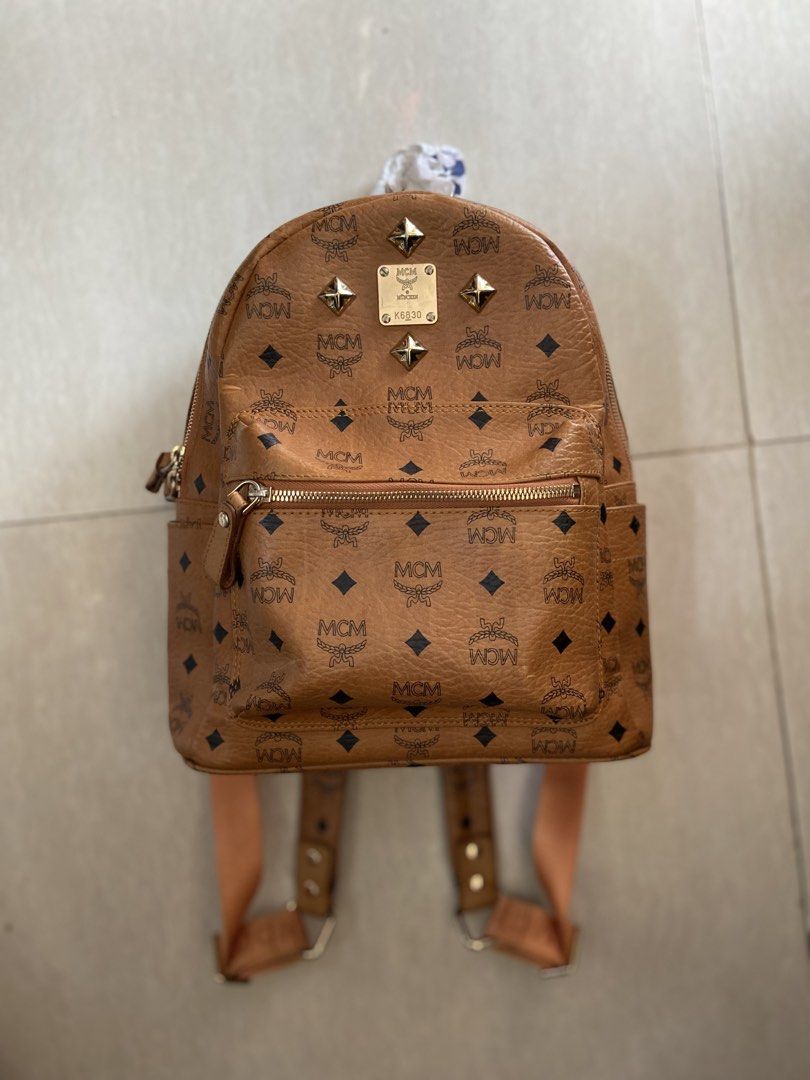Mcm Back Pack (Category: Luxury Bags & Wallets) located in Iloilo. Submitted by thrift-to-thrift-ukay (Listing ID 1470383531, Image 1). Description: Mcm Back pack Size Medium to Semi Large Authentic/Legit Rank A Condition.