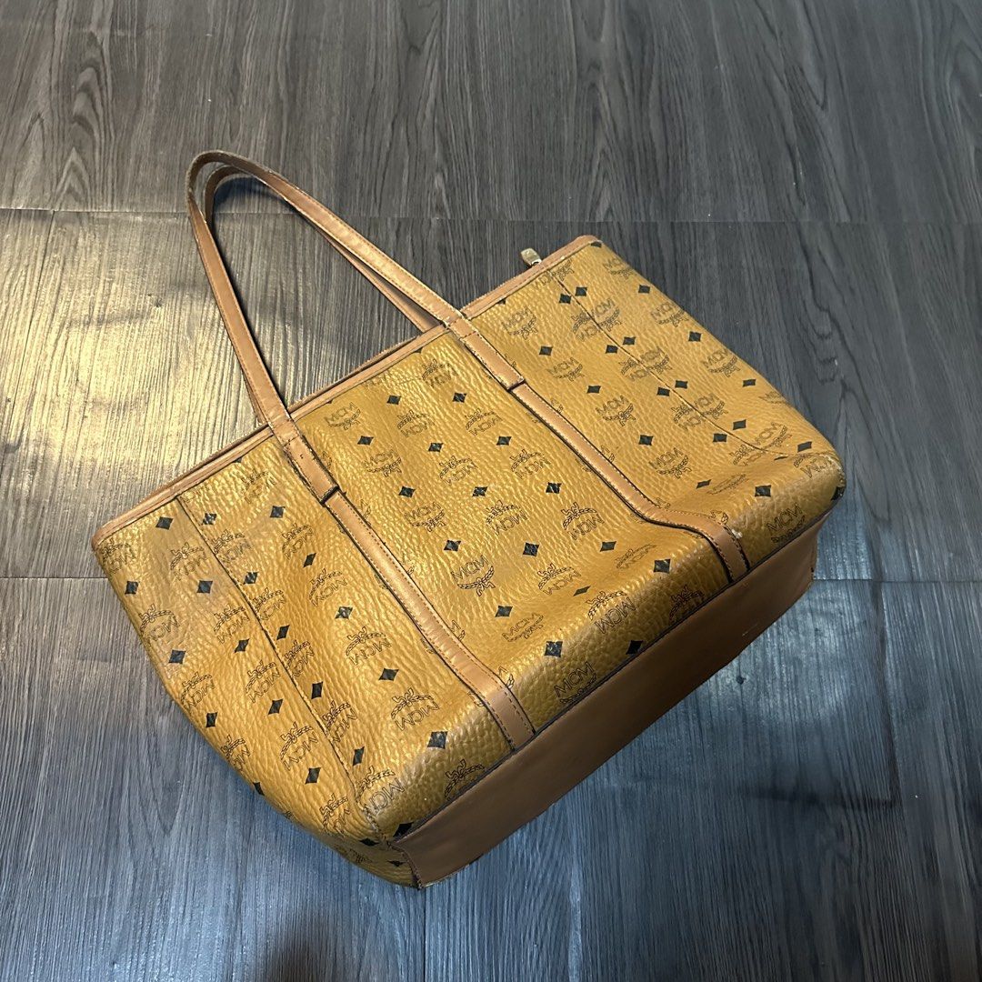 MCM BAG (Category: Belt bags, Clutches and Pouches) located in San Jose del Monte. Submitted by xanthrift2.0 (Listing ID 1470455684, Image 3). Description: MCM BAG color rate: 9/10 dimes: 18 width x 12 lenght ₱1,199.