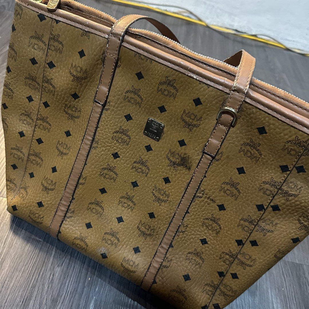 MCM BAG (Category: Belt bags, Clutches and Pouches) located in San Jose del Monte. Submitted by xanthrift2.0 (Listing ID 1470455684, Image 2). Description: MCM BAG color rate: 9/10 dimes: 18 width x 12 lenght ₱1,199.