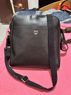 (Category: ) located in . Submitted by pongoy (Listing ID 1470392447, Image 1). Description: .