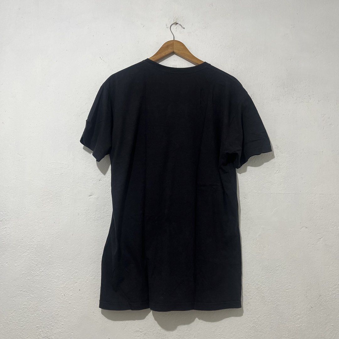 Men's Tshirt [Large] (Category: Tshirts & Polo Shirts ) located in Quezon City. Submitted by jpsstore (Listing ID 1470446176, Image 2). Description: Size: Large Width: 21" Length: 29" MOP: Gcash SHIPPING: J&t | Lalamove.