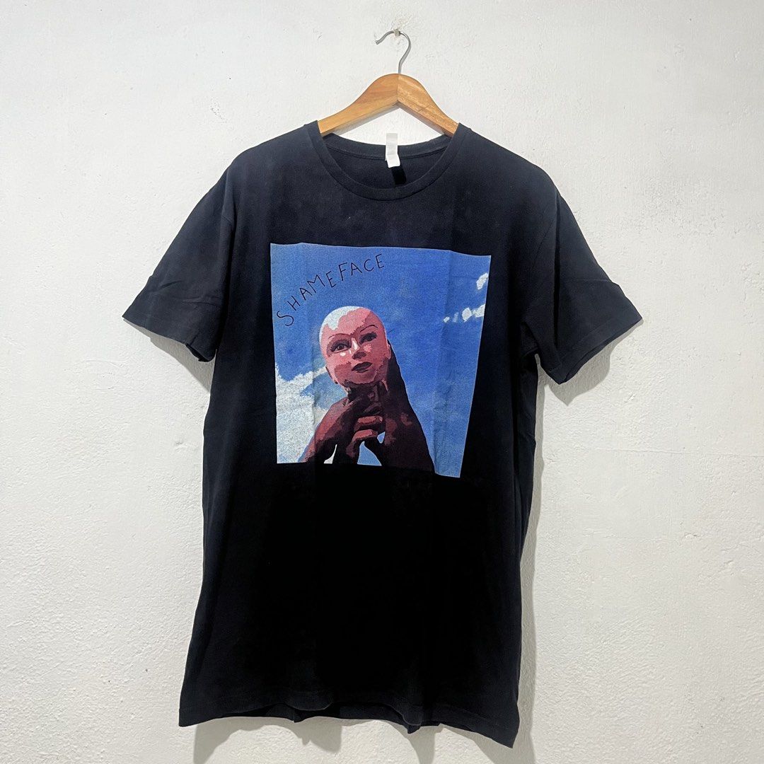 Men's Tshirt [Large] (Category: Tshirts & Polo Shirts ) located in Quezon City. Submitted by jpsstore (Listing ID 1470446176, Image 1). Description: Size: Large Width: 21" Length: 29" MOP: Gcash SHIPPING: J&t | Lalamove.