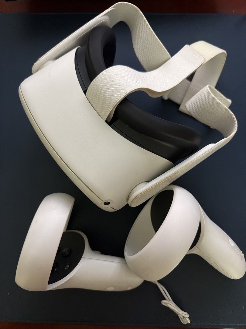 Meta Quest 2 VR Headset with Touch Controllers, Video Gaming, Gaming ...