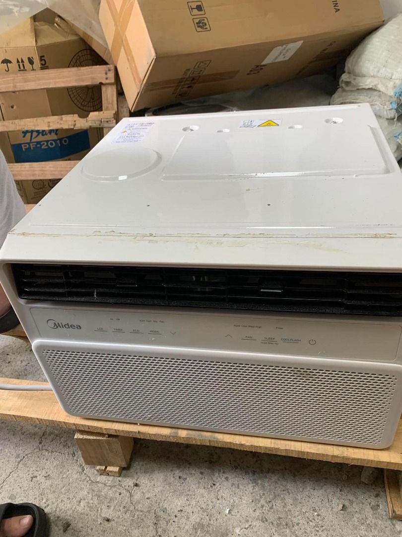 Midea Window Type 1.5HP (MWWA-12CRFN8) (Category: Air Conditioning and Heating) located in Quezon City. Submitted by keithcaw6 (Listing ID 1470454039, Image 1). Description: - Brand: Midea window type air conditioner (white finish) - HP: 1.5 - Condition: Tested and working properly before uninstallation; normal wear on casing from handling and storage RFS: only used for 2-3 months since we had to upgrade to a stronger HP unit but no damages and d