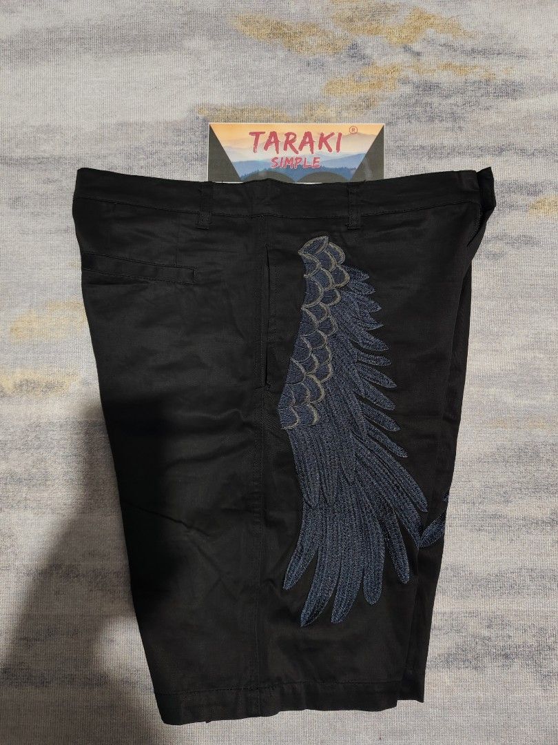 mihara yasuhiro embroided feathers short (Category: Shorts) located in Baguio. Submitted by igorotak.111.taraki.com (Listing ID 1470363390, Image 3). Description: FS mihara yasuhiro embroided feathers short v.good condi no issues made in japan solid nito ♥️ l-20.5 w-34 CAN FIT 32-34 CAN DO h-10.