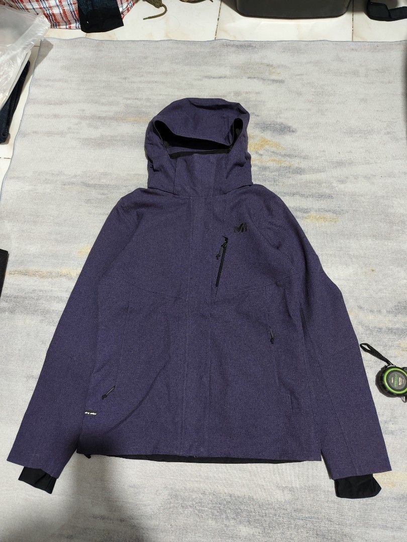 Millet outdoor shell jacket (Category: Coats, Jackets and Outerwear) located in Dagupan City. Submitted by gandita.28 (Listing ID 1470452433, Image 1). Description: MILLET OUTDOOR JACKET DRY EDGE WATER PROOF 💯 WINDPROOF Good for hiking , alpine sports activity and rainy conditions small on tag Length - 26 width - 18 worth to buy . excellent condition 💯.