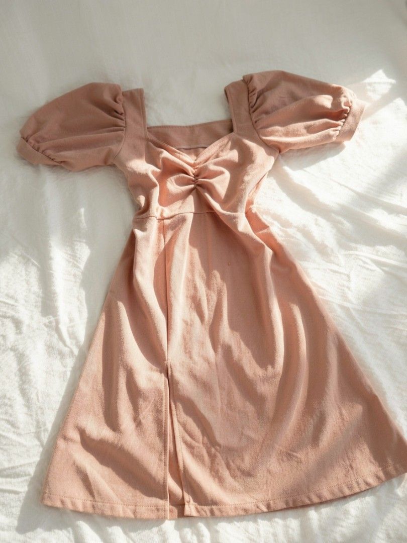 Mini Dress with Side Slit (Category: Dresses) located in Baras. Submitted by xixiisoy (Listing ID 1470397710, Image 2). Description: .